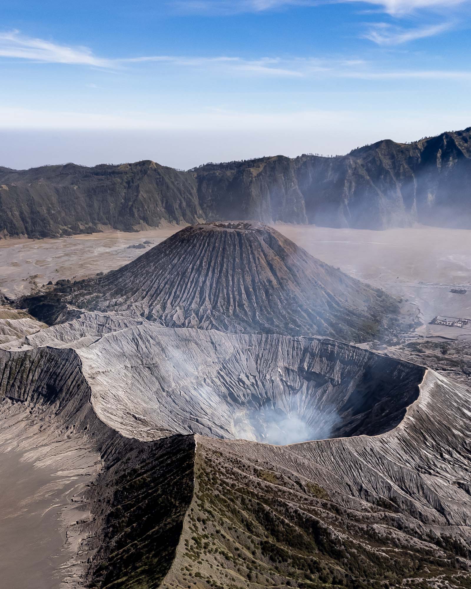 Voyage à Java vue drone du mont bromo