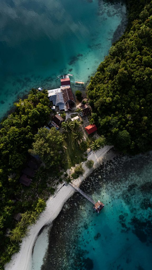 Voyage à Sulawesi, îles Togian en drone