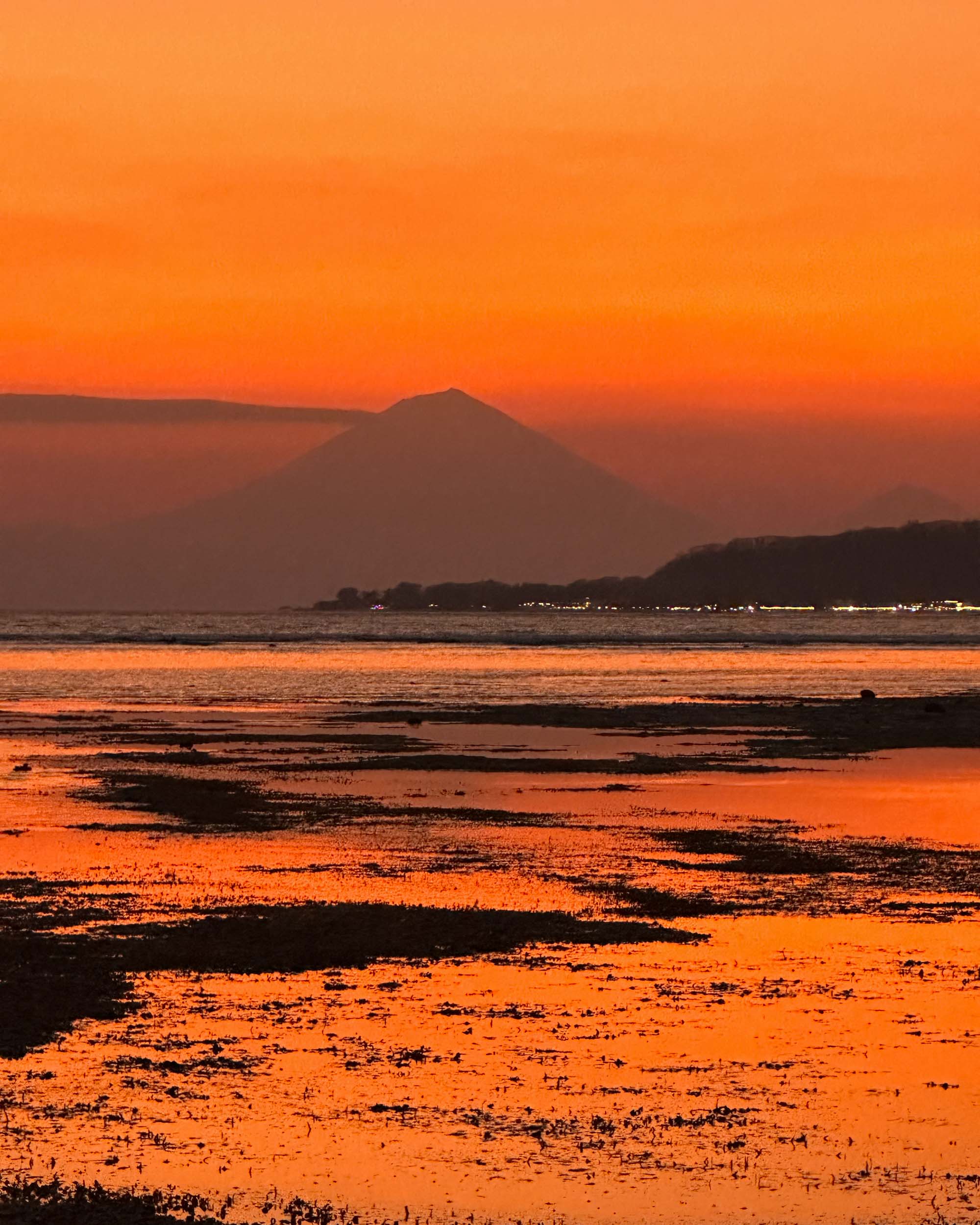 Îles Gili, coucher de soleil avec vue sur le mont Agung